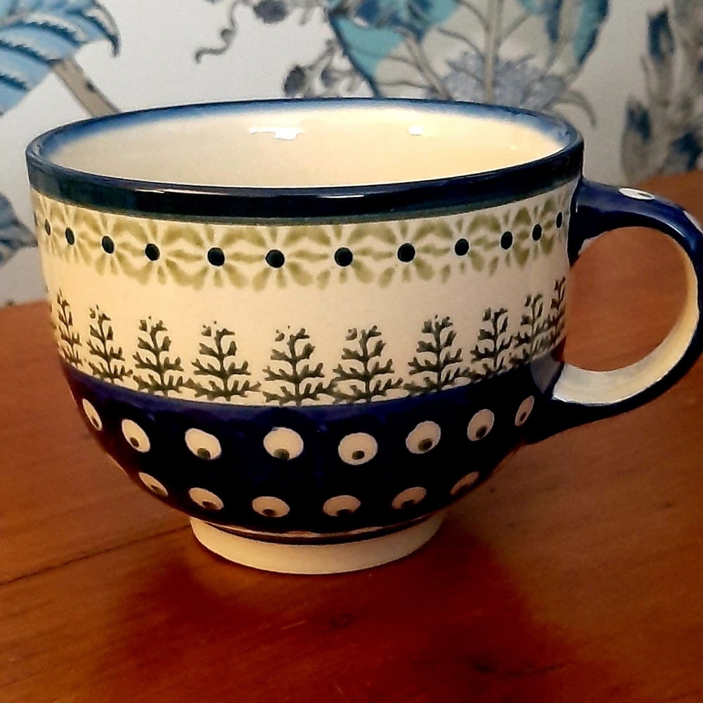Boleslawiec Polish Pottery Peacock Pine Tree Holiday Christmas Pattern Large Mug